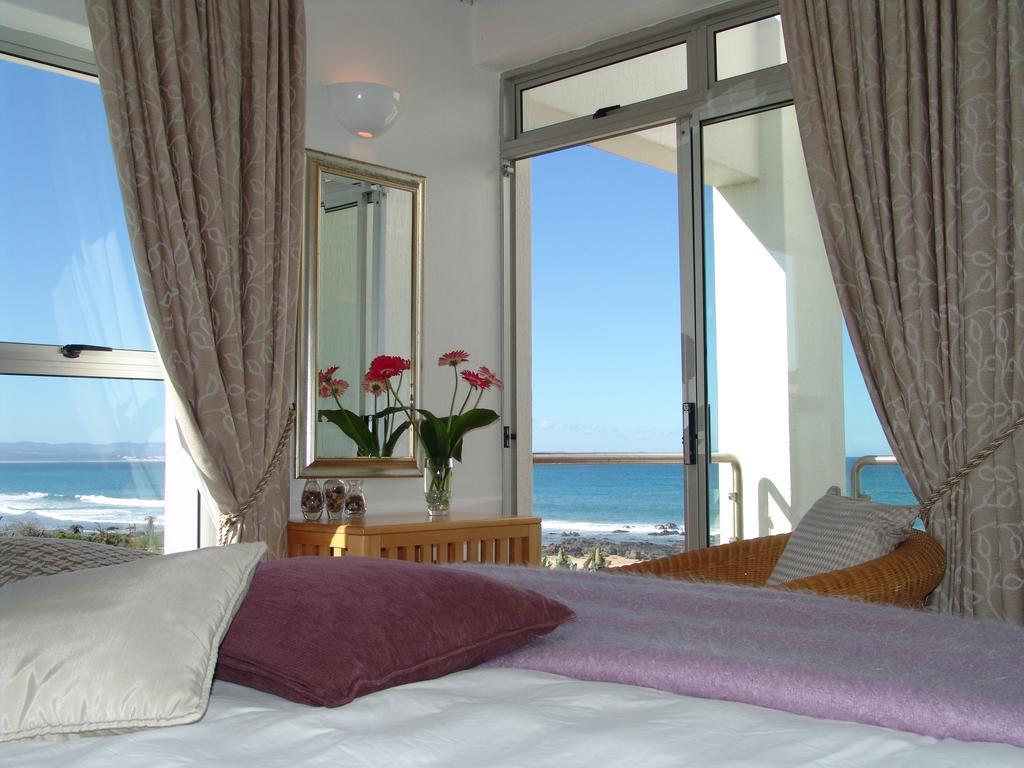 Hotel Diaz 15 House On The Bay Jeffreys Bay Exterior foto